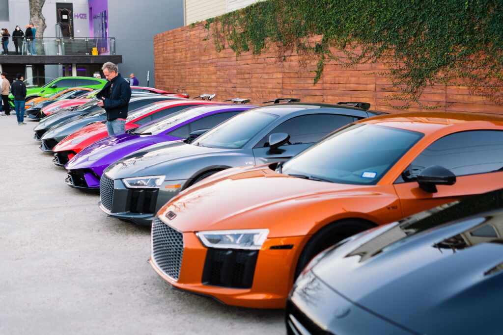 Comparing ceramic window tint versus carbon tint stopie