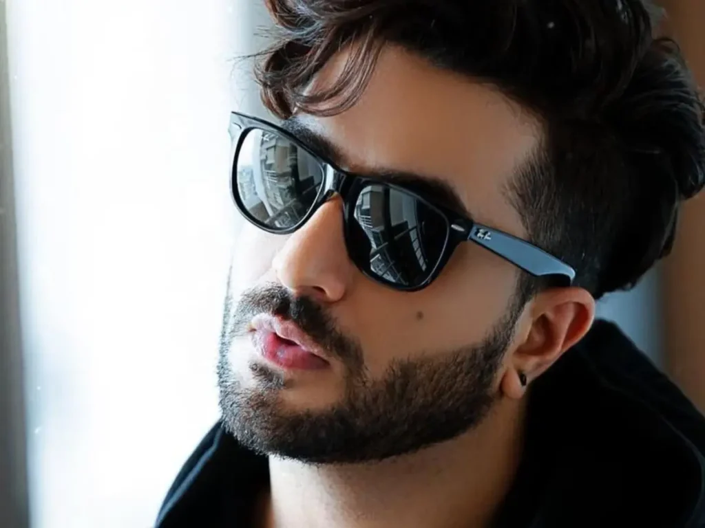 aly goni net worth